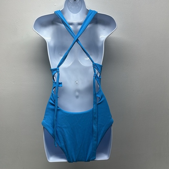 Becca Swim Suit One Piece Fine Line Rib Skylar Plunge Waterfall Blue Size Medium - Picture 13 of 13